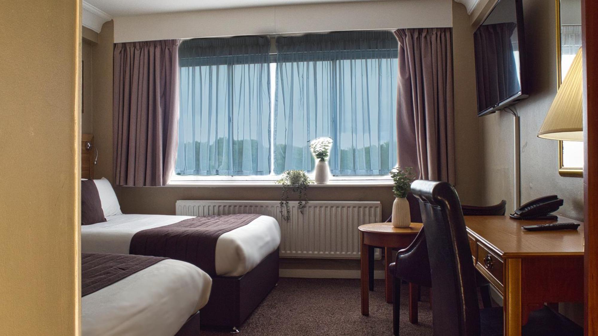 Отель Grand Gosforth Park 4*
